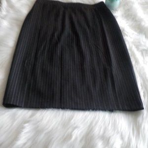 Pencil Skirt Basic HM Pinstripe Sz M Slit Side